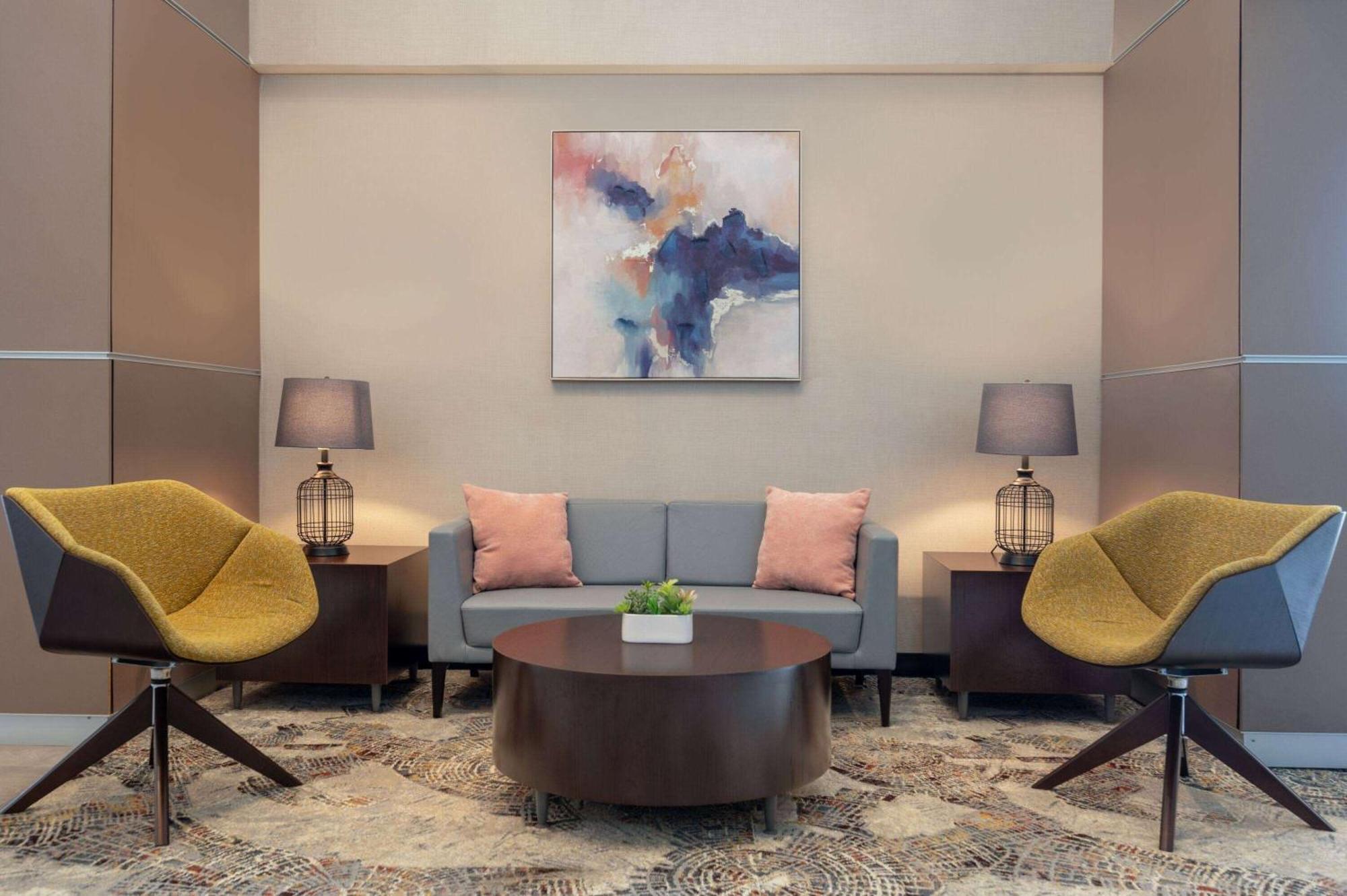Wyndham Indianapolis Airport Hotel Exterior photo