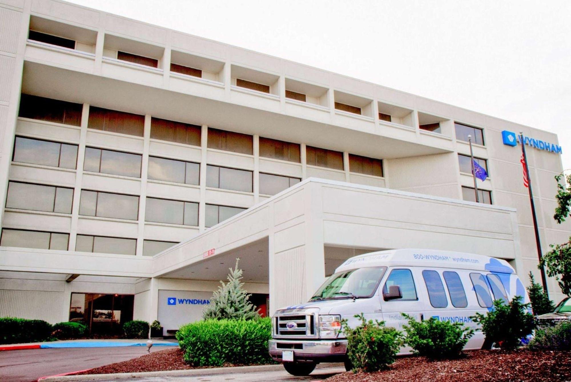 Wyndham Indianapolis Airport Hotel Exterior photo