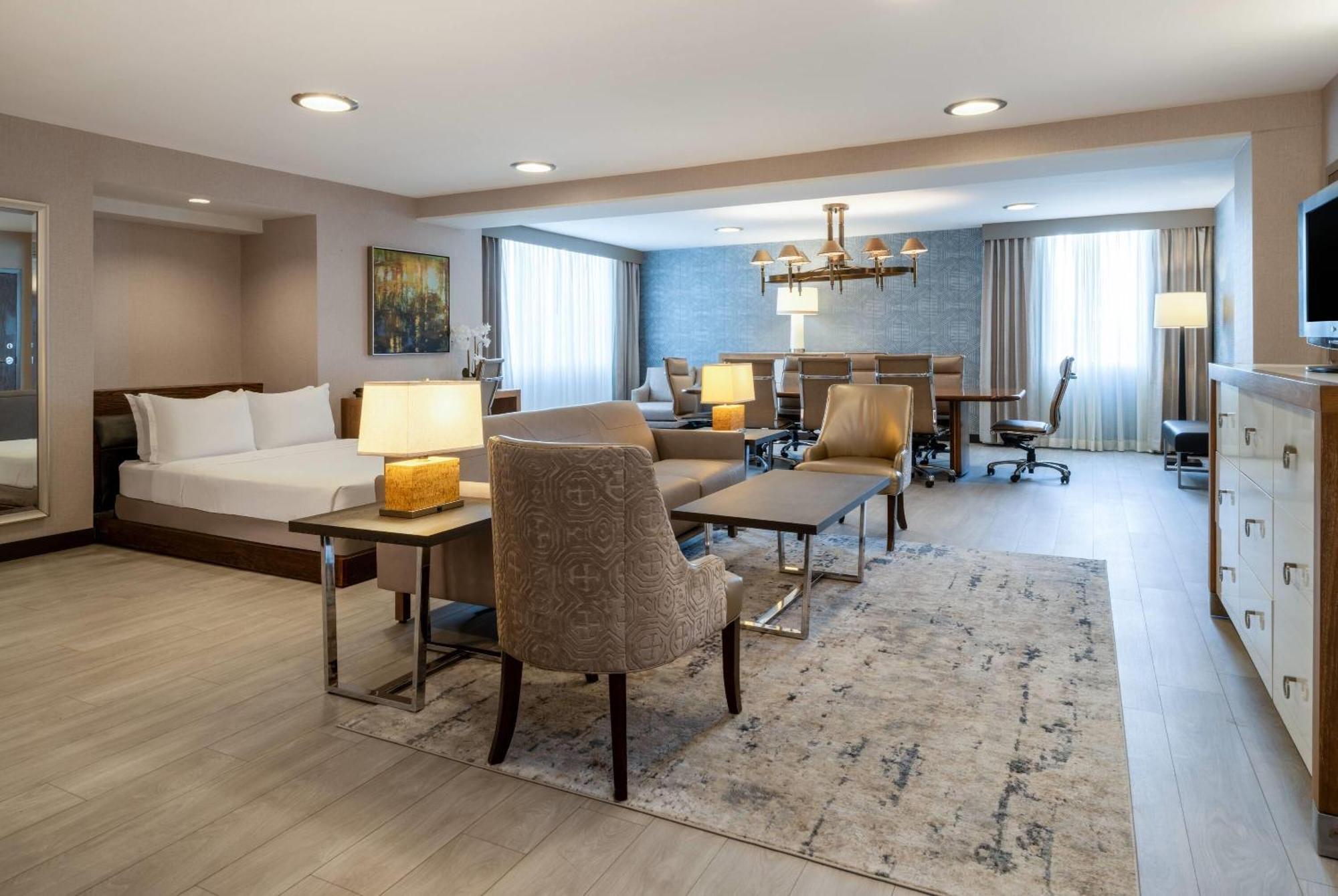 Wyndham Indianapolis Airport Hotel Exterior photo